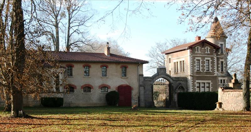 Château de la Bourdelière_69930 SAINT-LAURENT-DE-CHAMOUSSET_12 Château de la Bourdelière_69930 SAINT-LAURENT-DE-CHAMOUSSET_12
